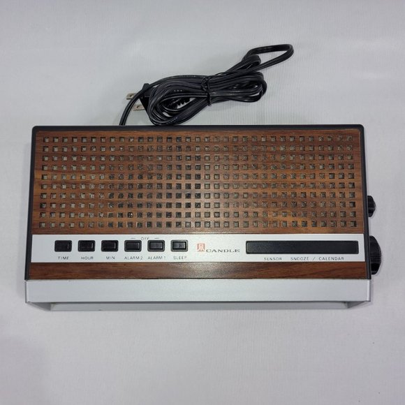 Candle JCR-355 Vintage Electric Clock Radio Plastic Woodgrain Look - Picture 2 of 3